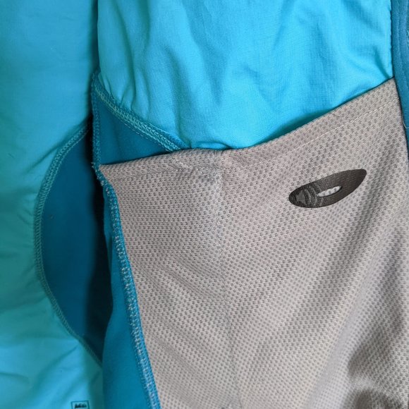 Light REI Midlayer with Reflective details - Picture 6 of 9